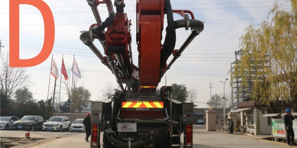 在選擇一臺混凝土泵車前要考慮哪些因素？