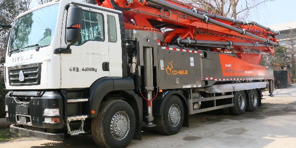 泵車各部位應緊固