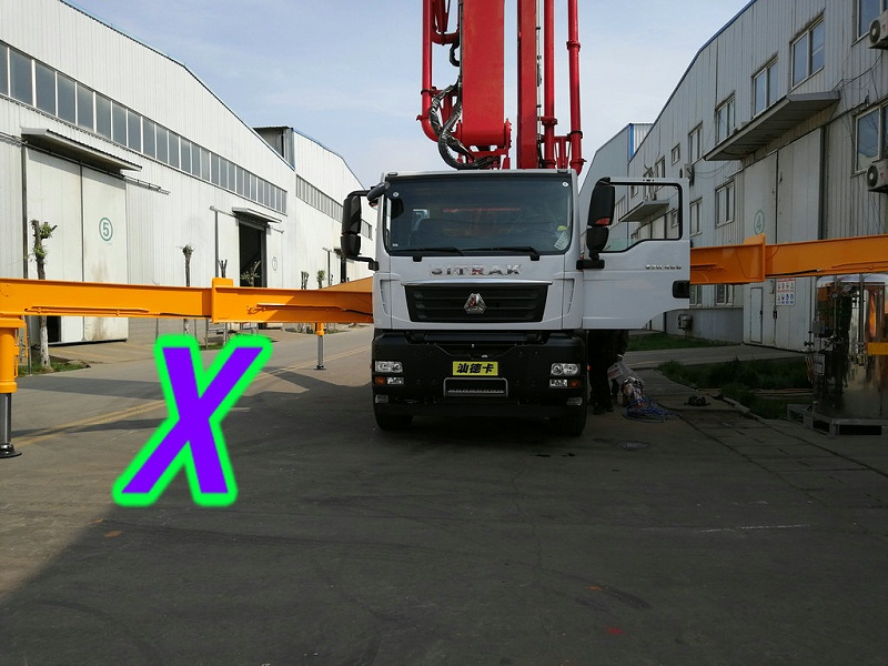 青島小型混凝土泵車價(jià)格 (12)