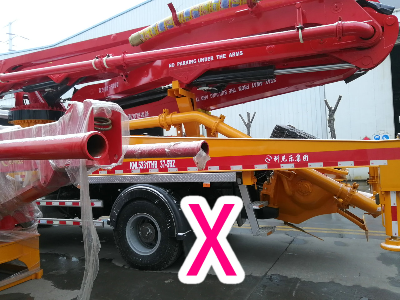 青島小型混凝土泵車價格 (8)