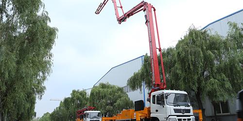 科尼樂(lè)淺析小型混凝土泵車(chē)工作中傾倒側(cè)翻如何預(yù)防？