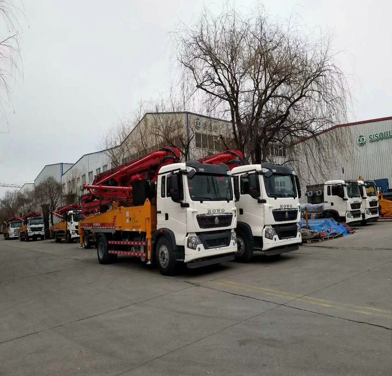 小型混凝土泵車(chē)，天泵，小型泵車(chē) 