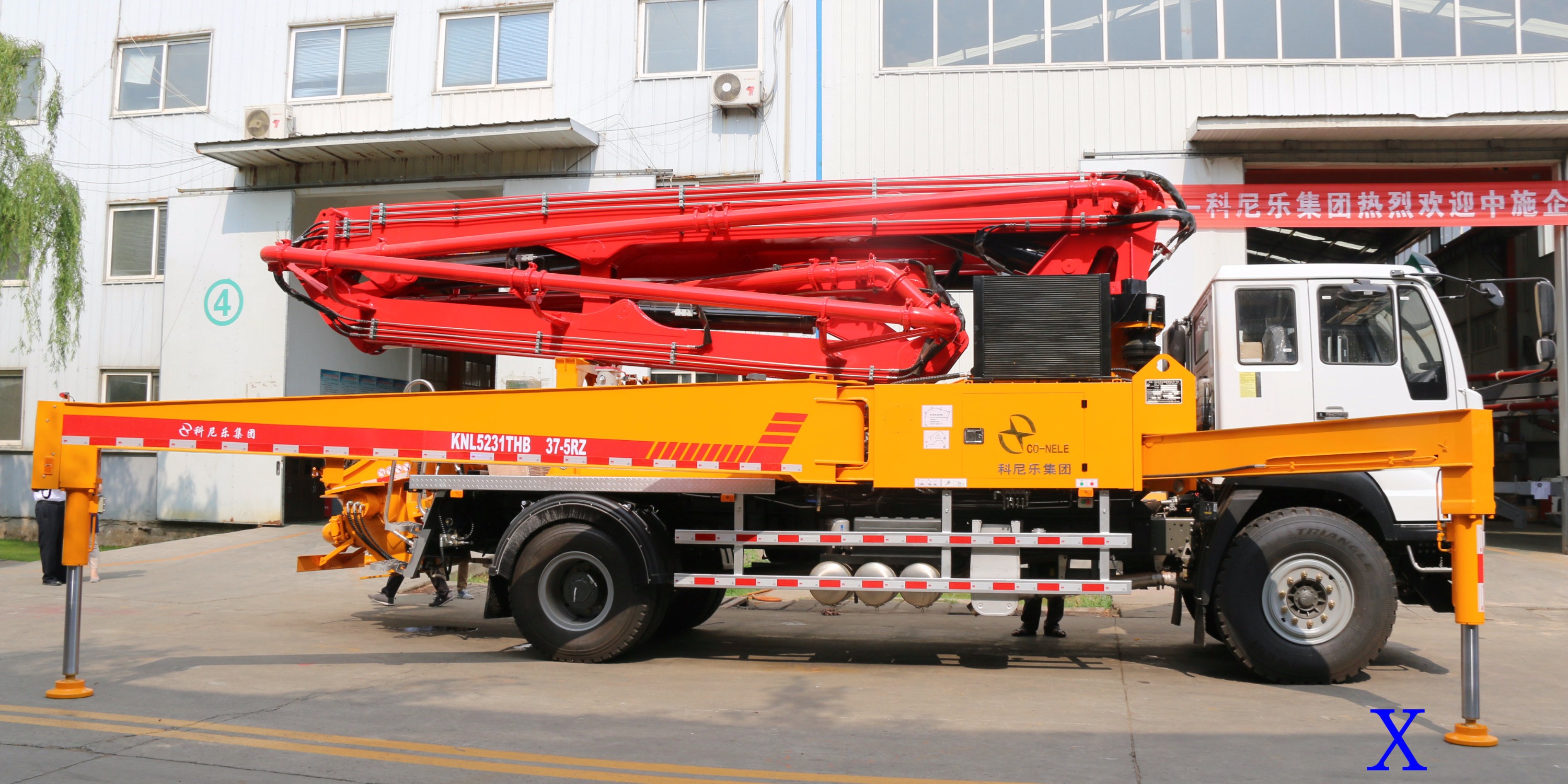 小型泵車伸展臂架時需要注意哪些？