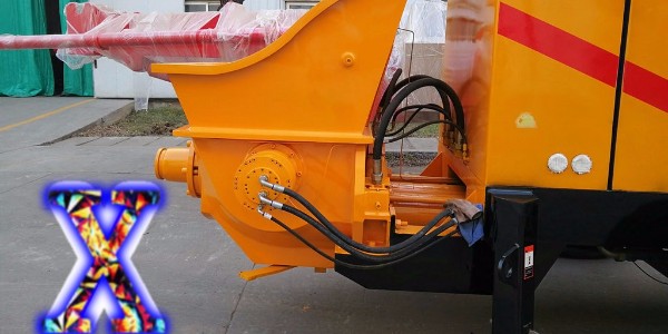 在對混凝土泵進行系統(tǒng)升壓和堵管時，操作工應(yīng)當(dāng)怎么做？ —小科說泵