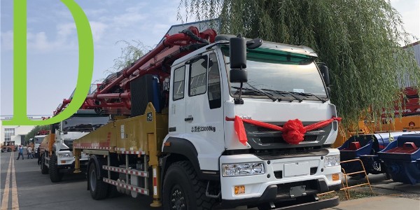 混凝土輸送泵的泵管會(huì)出現(xiàn)哪種問(wèn)題要及時(shí)解決